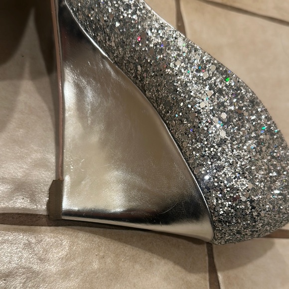 Badgley Mischka Silver Glitter Wedge Shoes - Picture 3 of 4